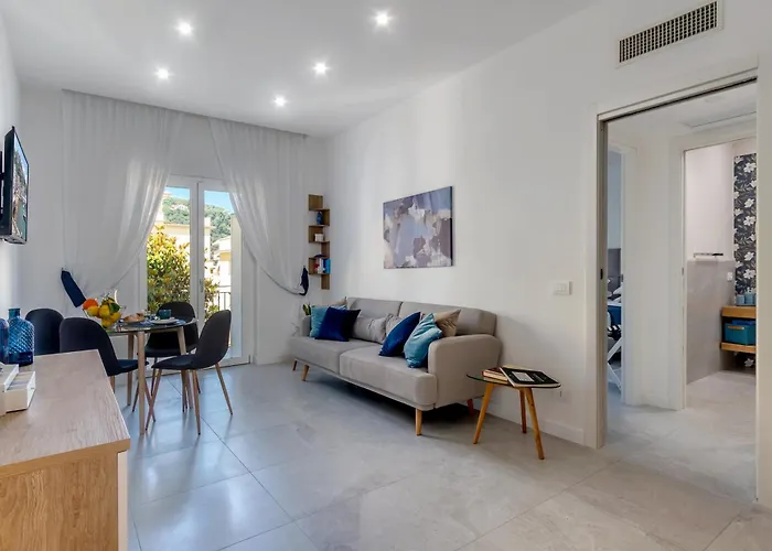 The Sisters' House * Sorrente