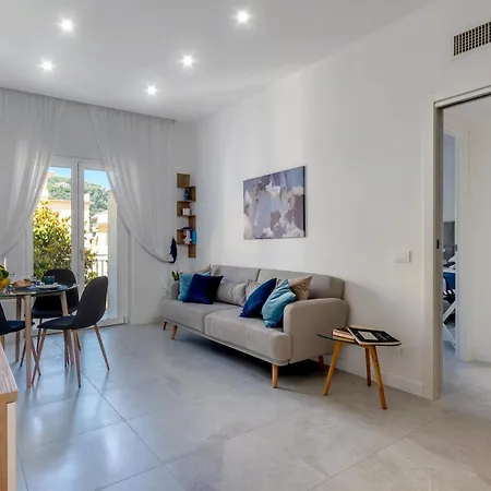 The Sisters' House * Sorrente