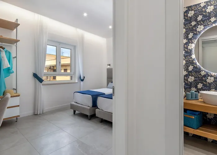 The Sisters' House * Sorrento